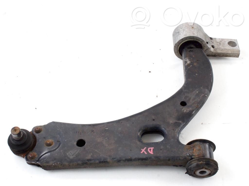 Ford Fiesta Basculă inferioară față 