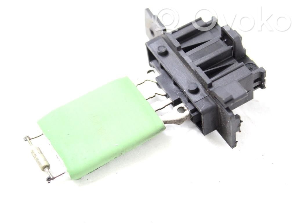 Opel Corsa D Motor aerotermă/rezistor ventilator 