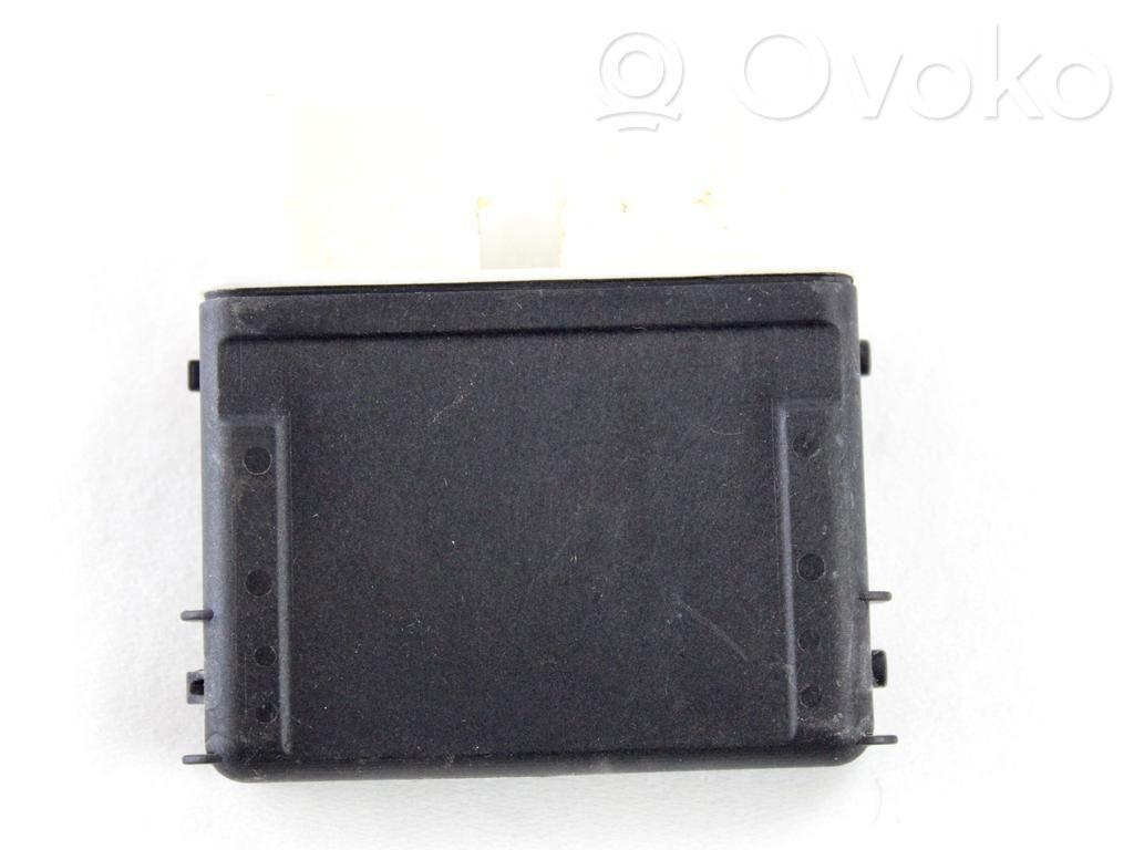 Türsteuergerät   3G0962243D