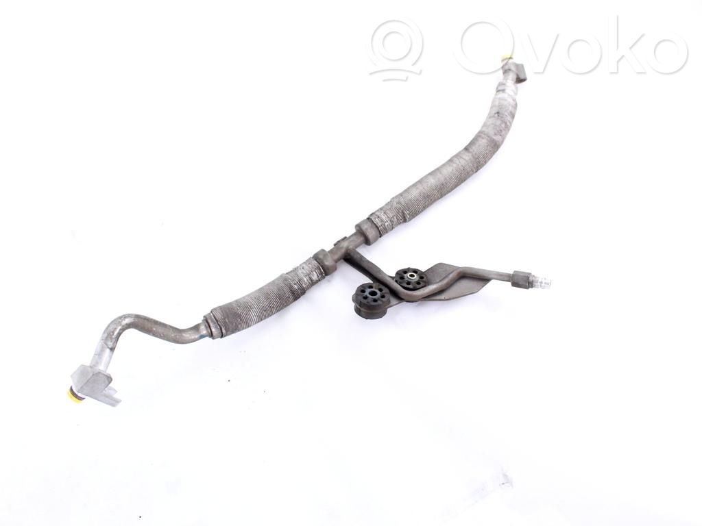 BMW 5 E60 E61 Ilmastointilaitteen putki (A/C) 