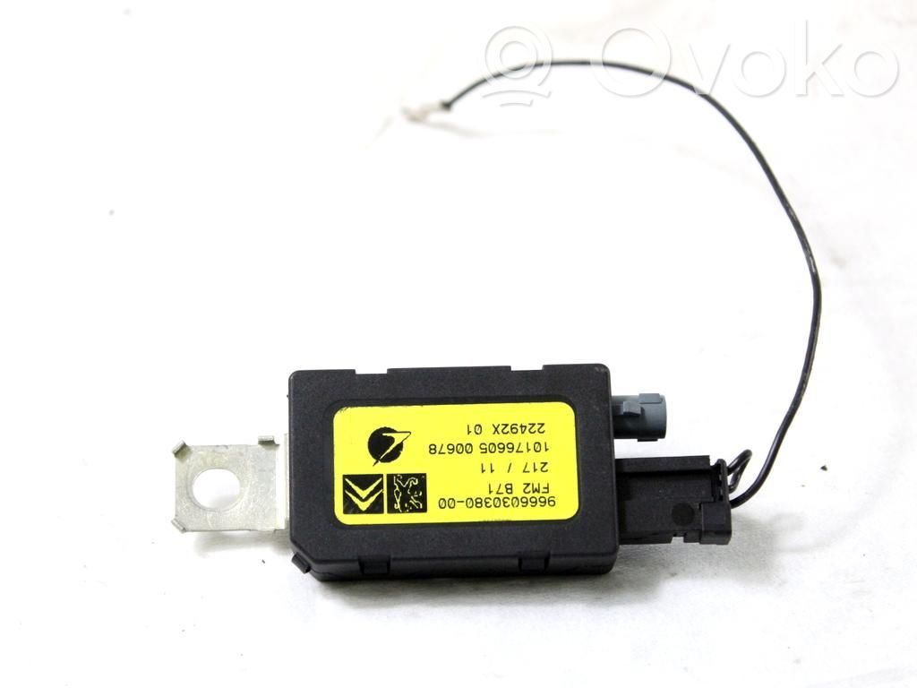 Citroen C4 II Amplificatore antenna