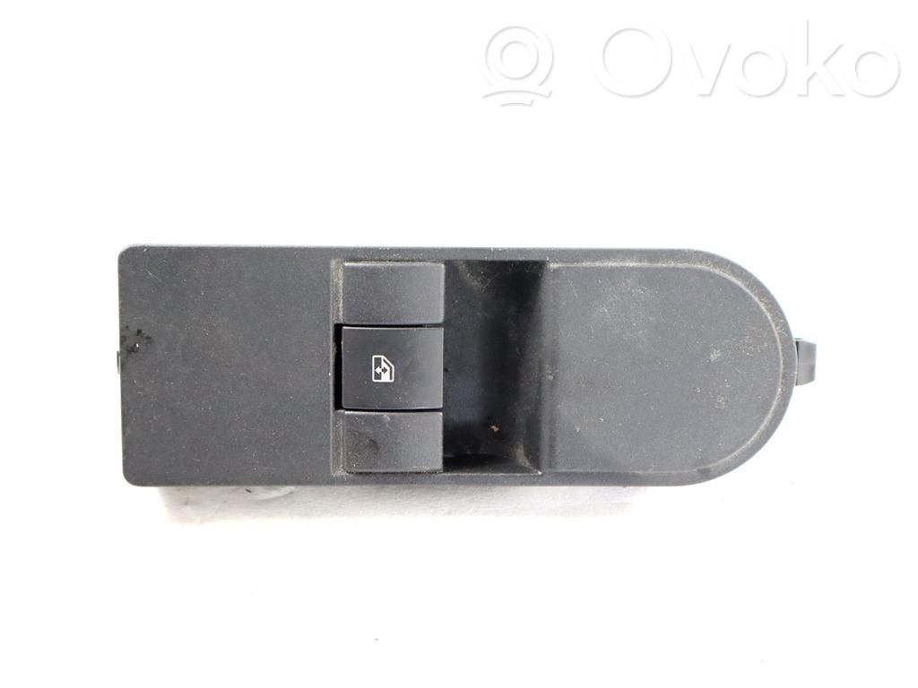 Przyciski szyb   13228709