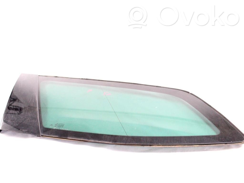 Rear side window   8569VY