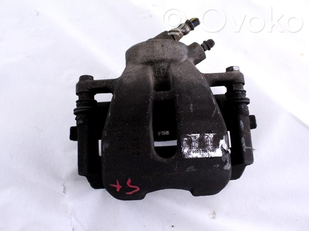 Étrier de frein avant   4401E0