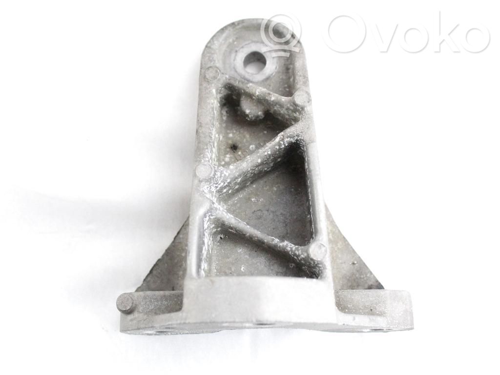 Halterung Lager Motor   5R836061BA