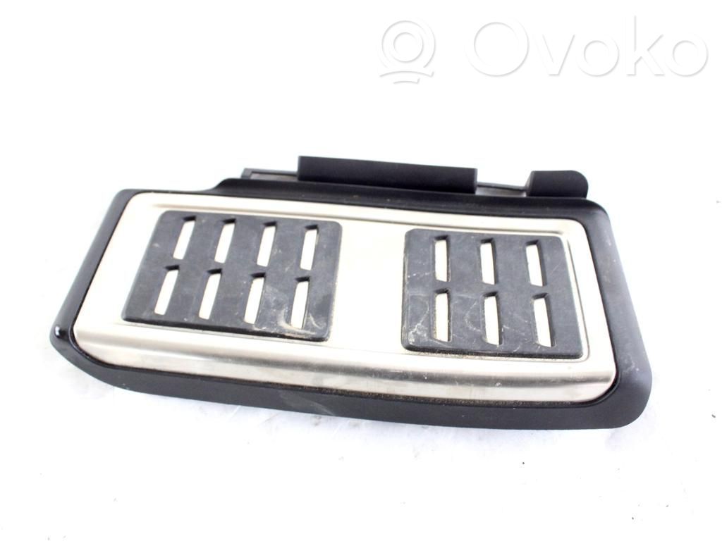 Volkswagen Golf VIII Listwa progowa tylna 