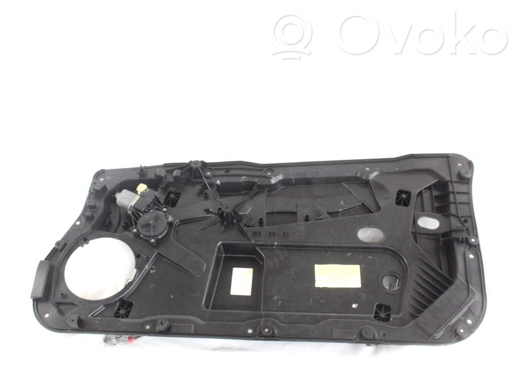 Ford Fiesta Macara ușă față cu motor 