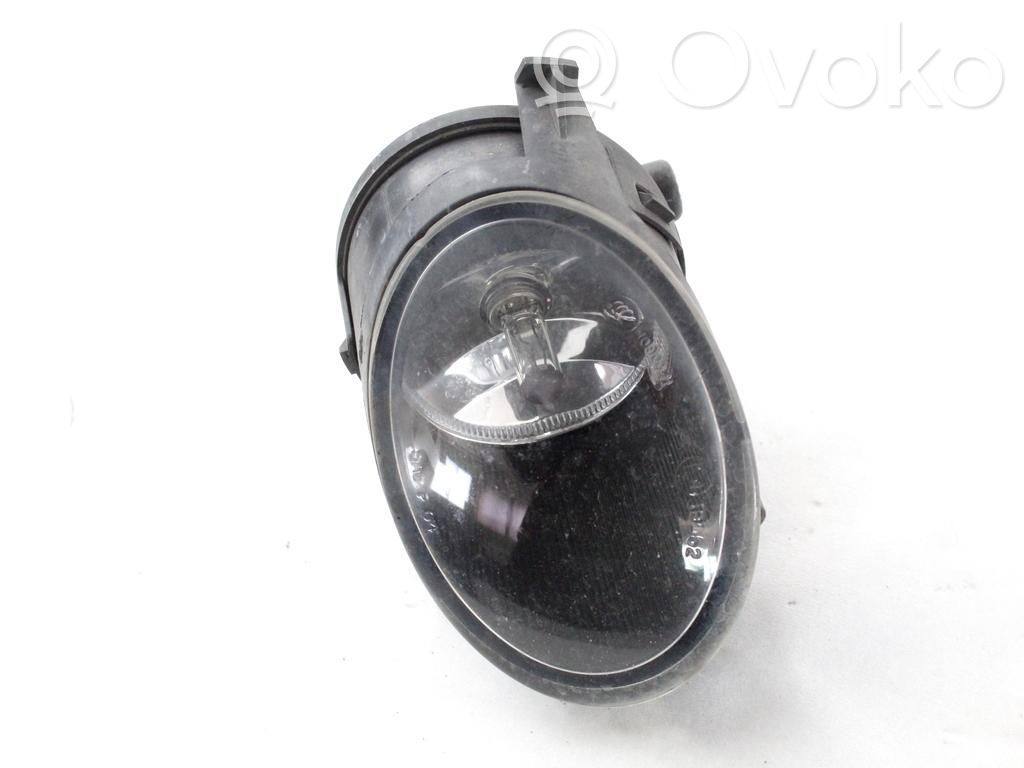 Etusumuvalo   4F0941700