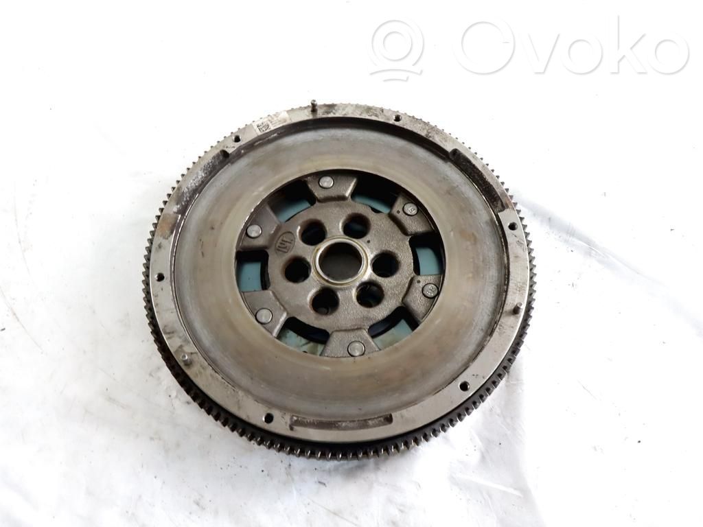 Volante motor   04L105266C