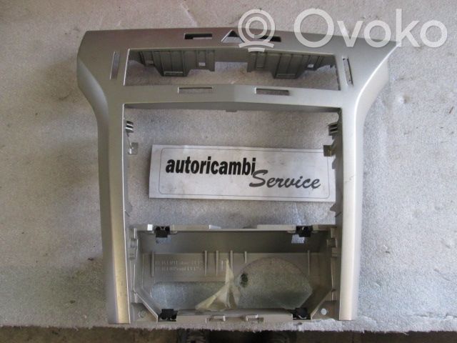 Opel Astra H Moldura del panel 