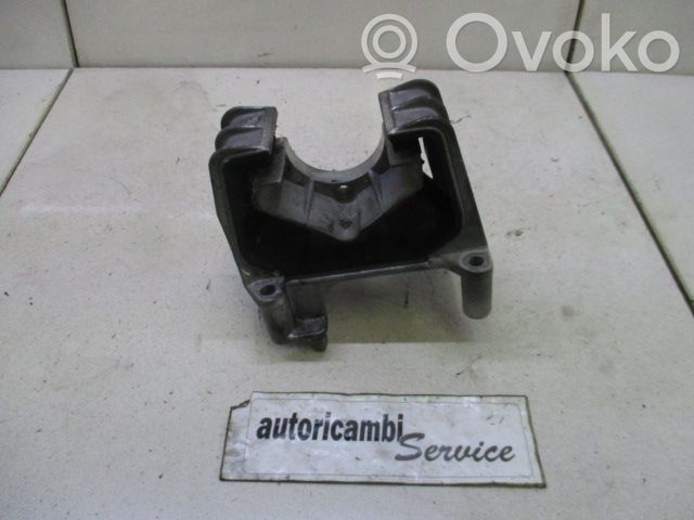 Engine mounting bracket   74266302