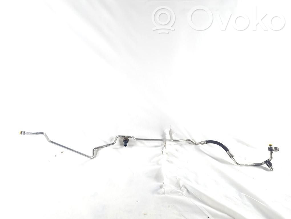 BMW 5 E60 E61 Ilmastointilaitteen putki (A/C) 