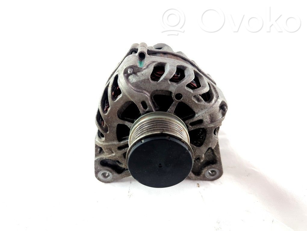 Renault Clio IV Generator/alternator 