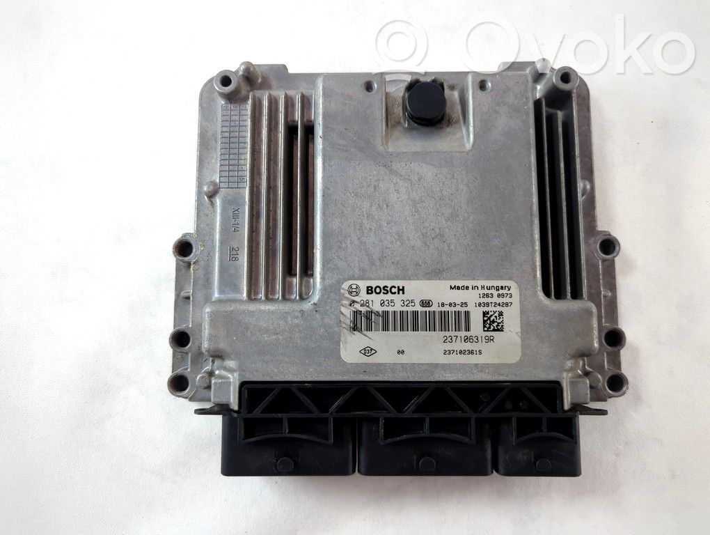 Motorsteuergerät/-modul   237106319R