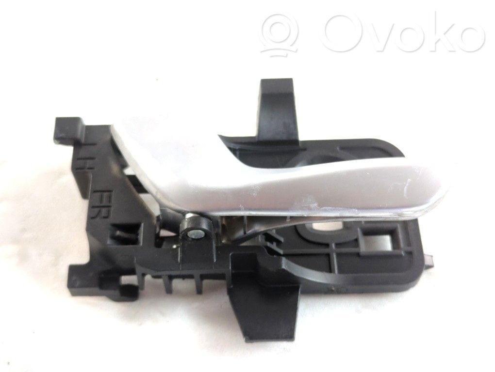KIA Stonic Manecilla interna puerta delantera 