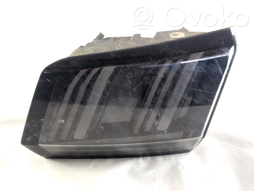 Peugeot 3008 II Lampă spate în caroserie 