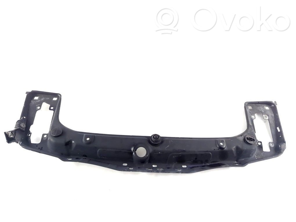 BMW 3 F30 F35 F31 Staffa del pannello di supporto del radiatore parte superiore