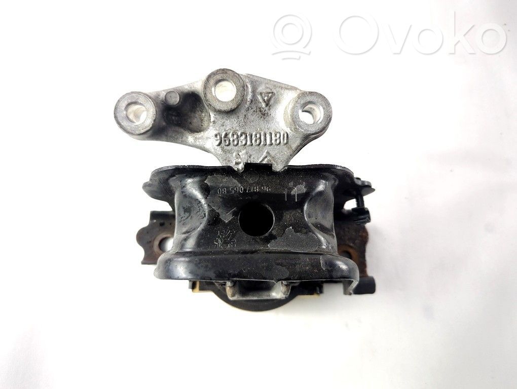 Peugeot 2008 I Suport motor
