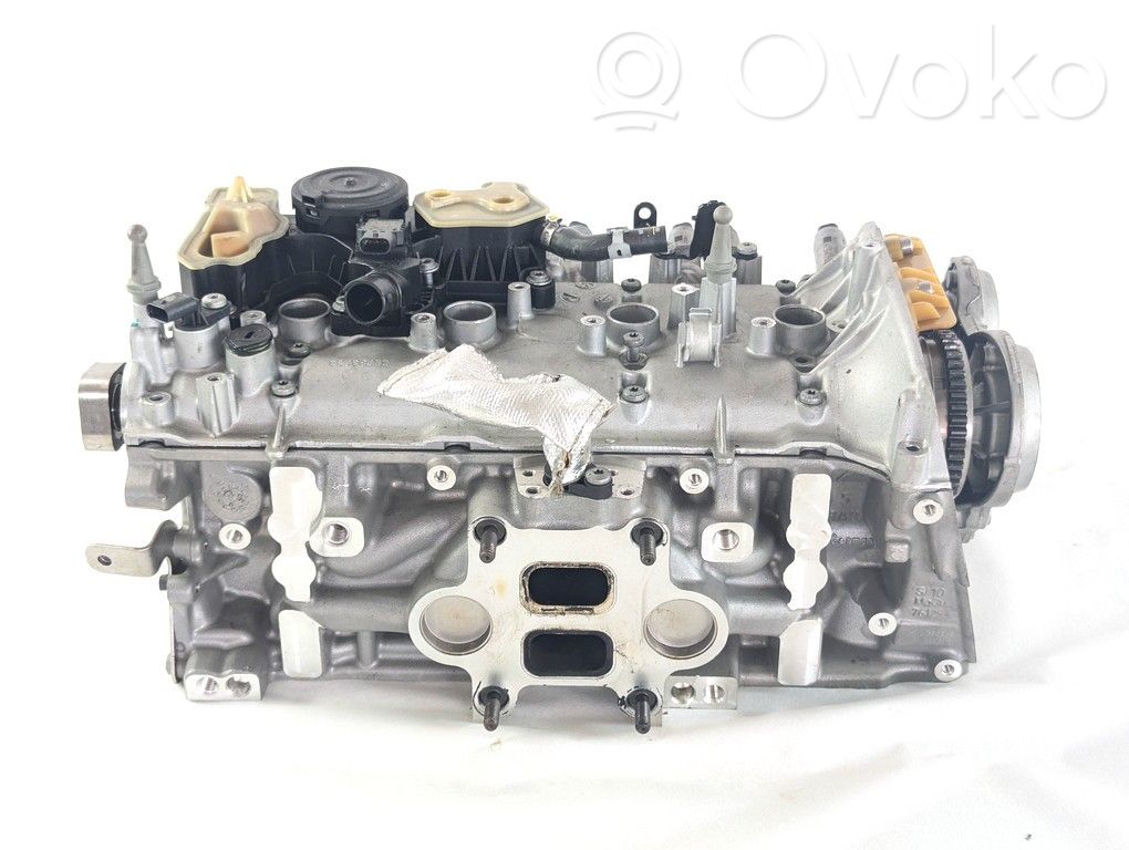 Audi A4 S4 B9 8W Głowica silnika 
