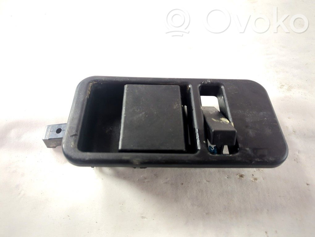 Iveco Daily 4th gen Manecilla interna puerta delantera 