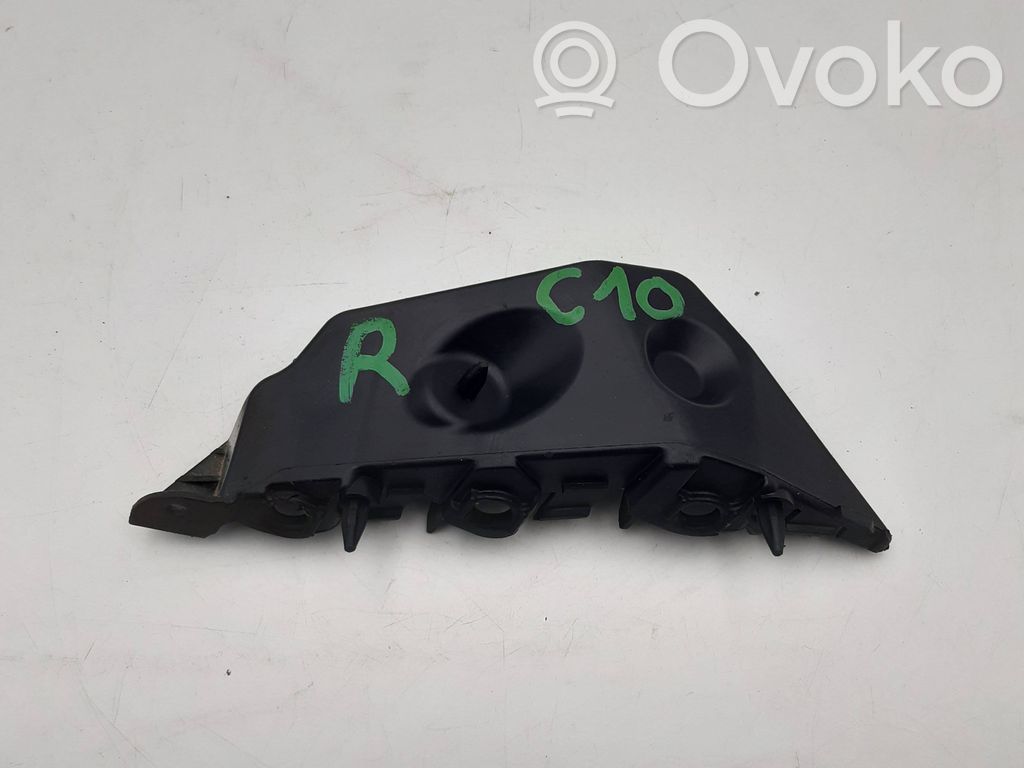 Front bumper mounting bracket   AM5117D958A
