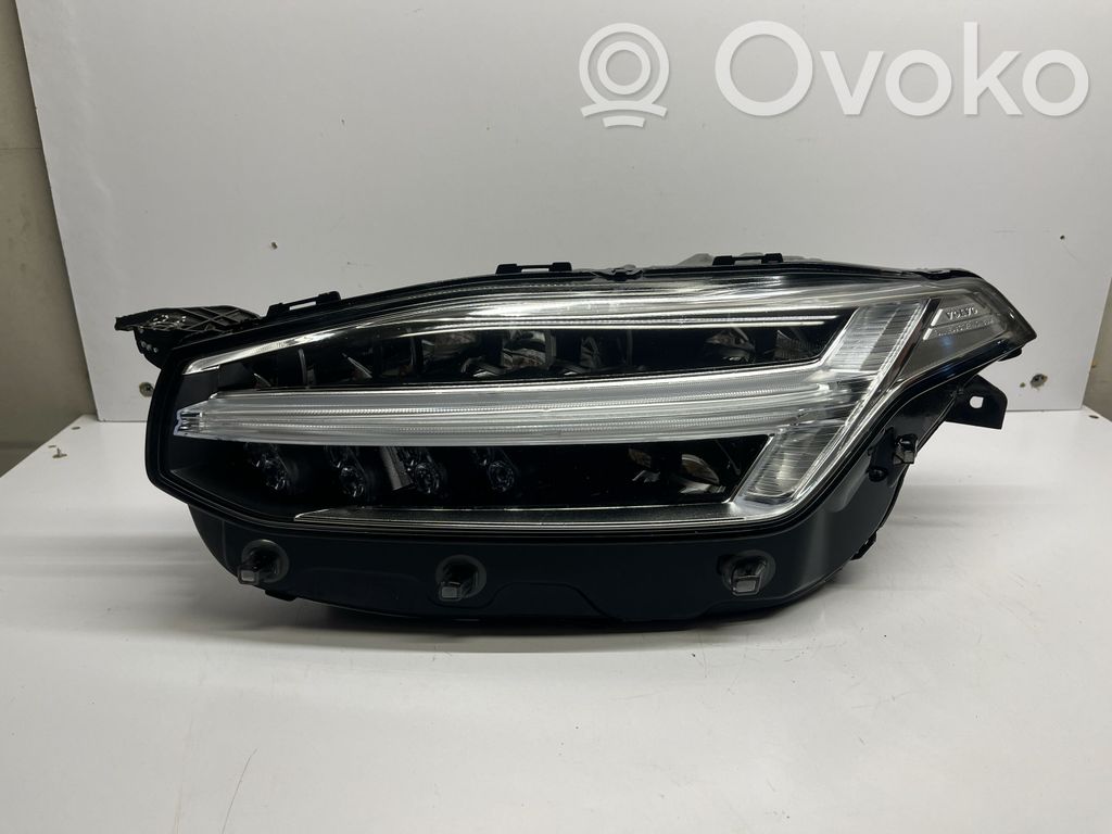 Volvo XC90 Scheinwerfer 