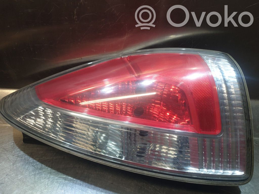 Mazda 5 Rear/tail lights 