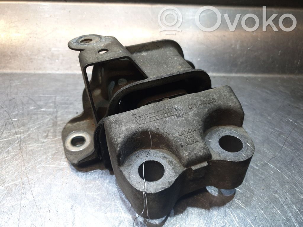 Alfa Romeo Mito Supporto di montaggio del motore 