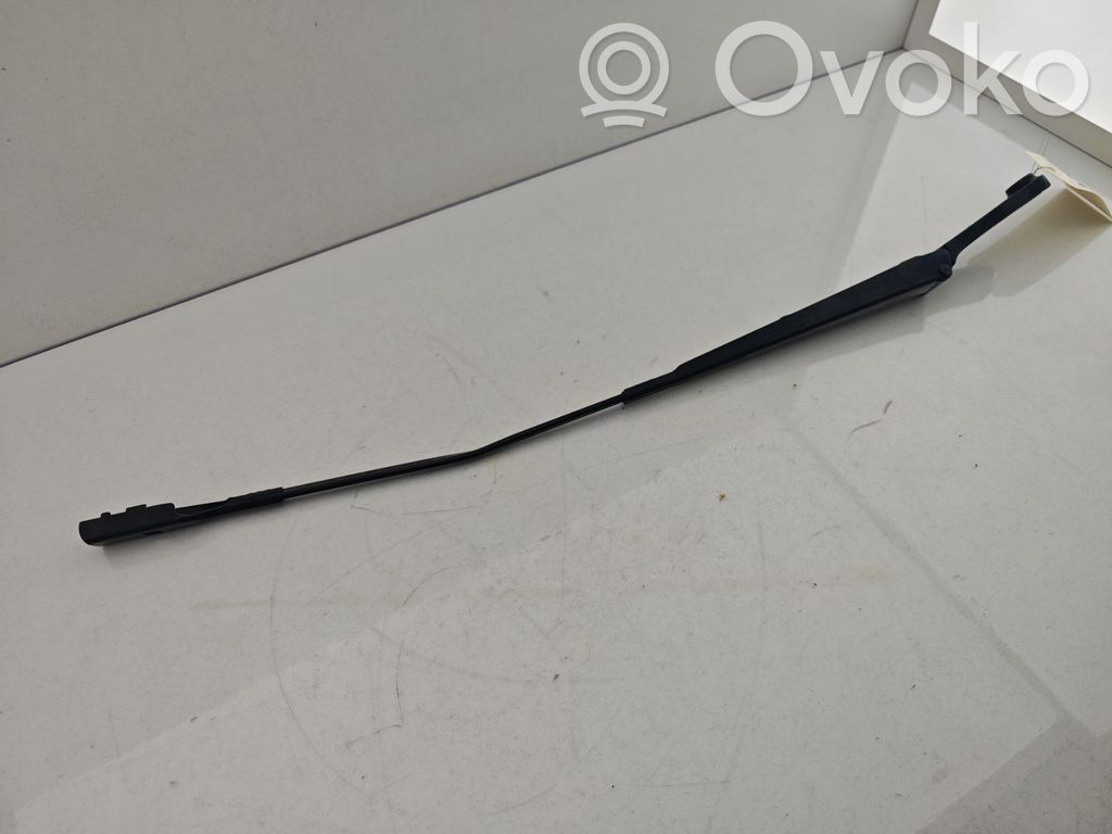 Audi Q3 8U Braț ștergător față 