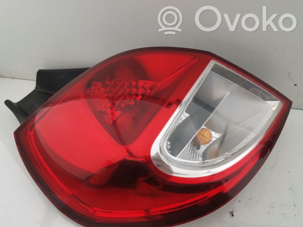 Takavalot   8200886925