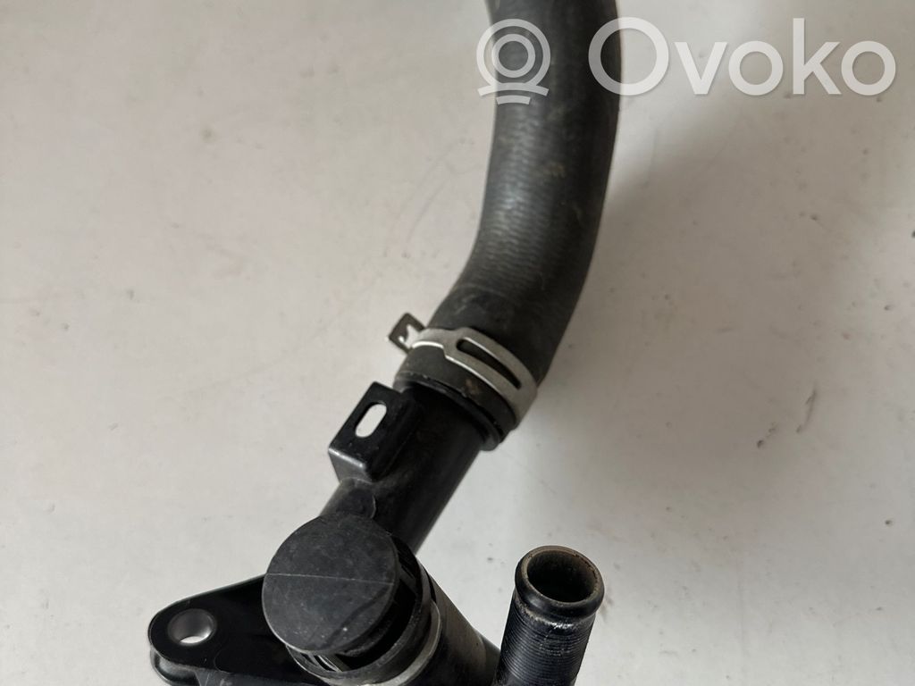 Peugeot 3008 I Engine coolant pipe/hose 