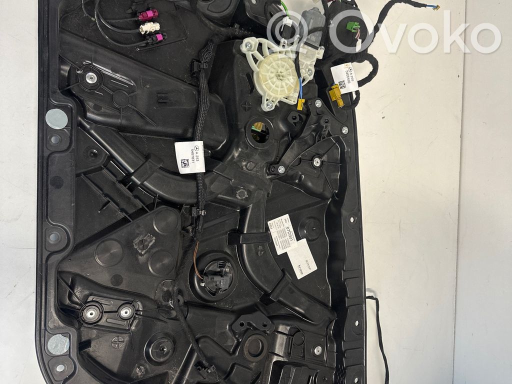 Mercedes-Benz EQC Front window lifting mechanism without motor 