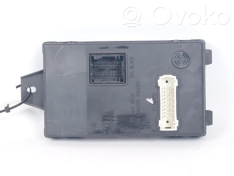 Sonstige Steuergeräte / Module   8201068829,8201068829