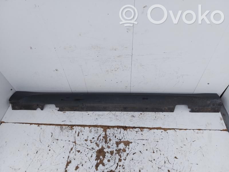 BMW X1 E84 Moldura del faldón lateral 
