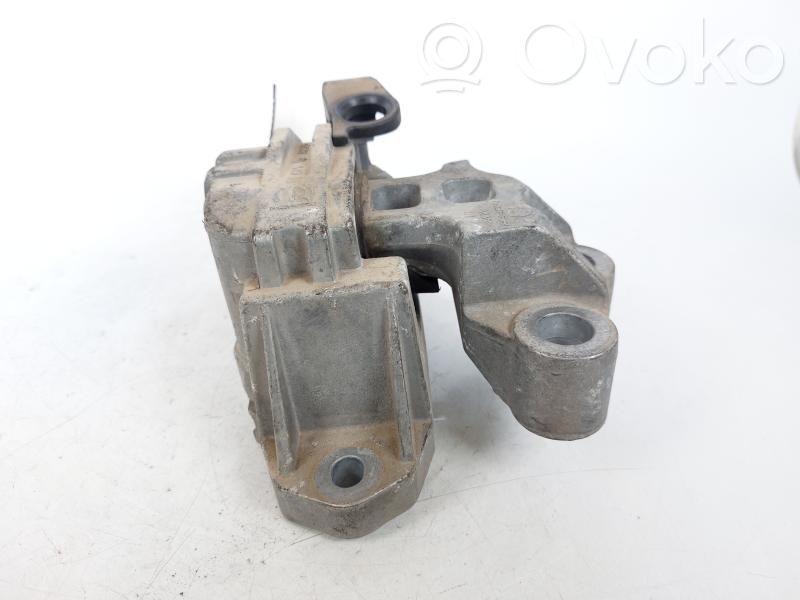 Fiat Tipo Engine mount bracket 