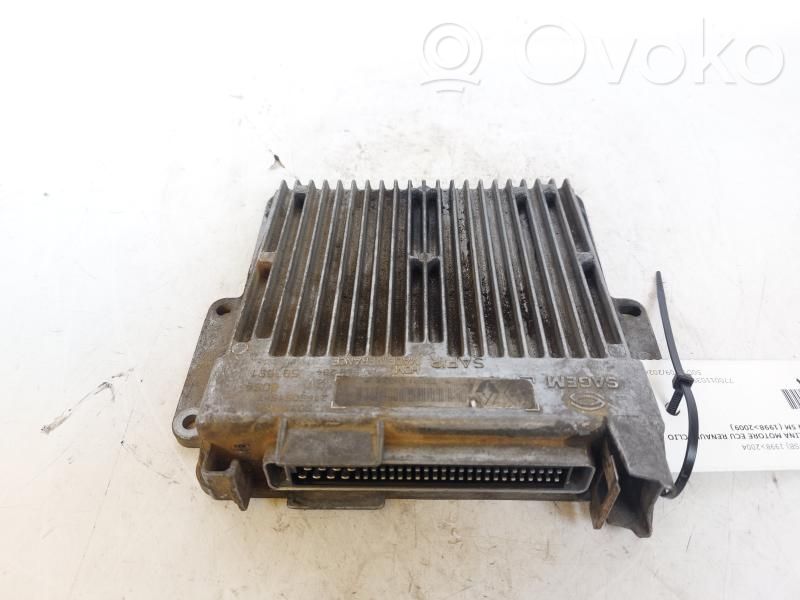 Renault Clio II Moottorin ohjainlaite/moduuli 