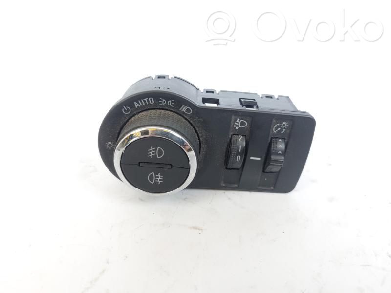 Chevrolet Trax Light switch 