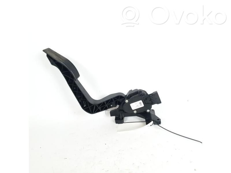 Fiat 500X Accelerator throttle pedal 