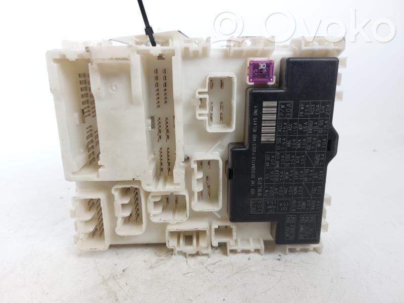 Suzuki Swift II Fuse module 