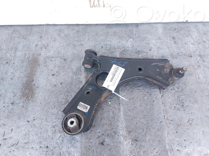 Fiat 500L Querlenker Achsschenkel vorne 