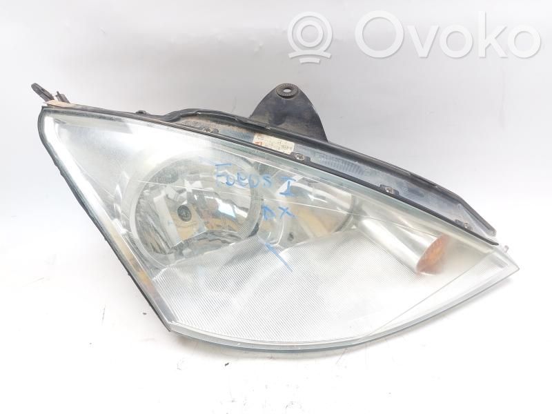 Ford Focus Headlight/headlamp 