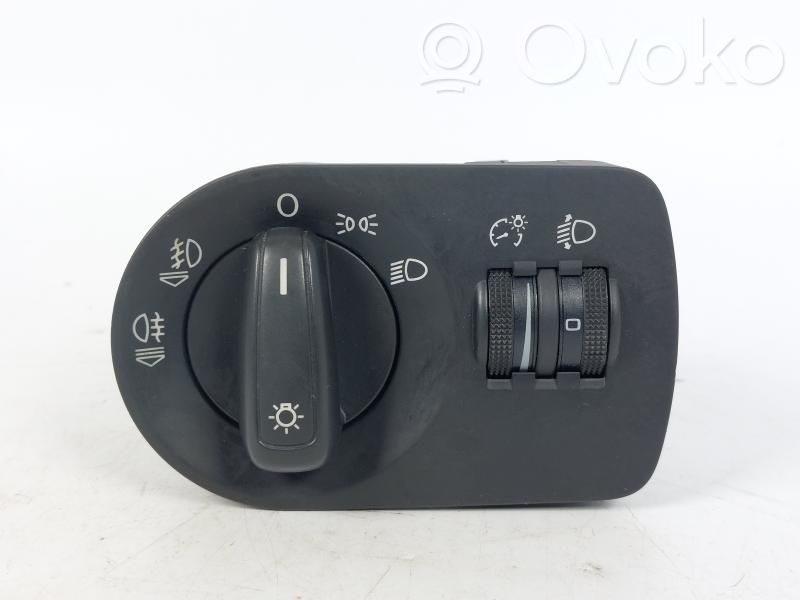 Audi A1 Light switch 