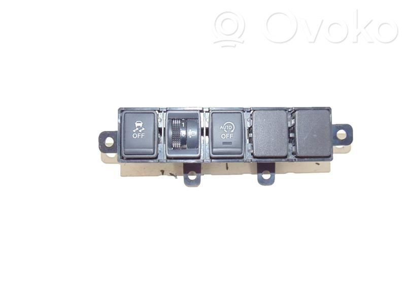 Console centrale   689TU3ZL0A