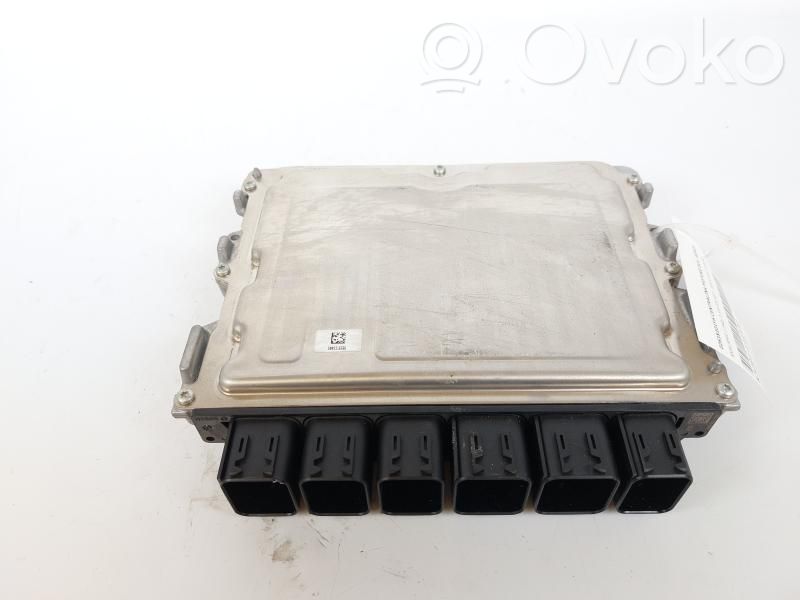 BMW 1 F40 Engine control unit/module 