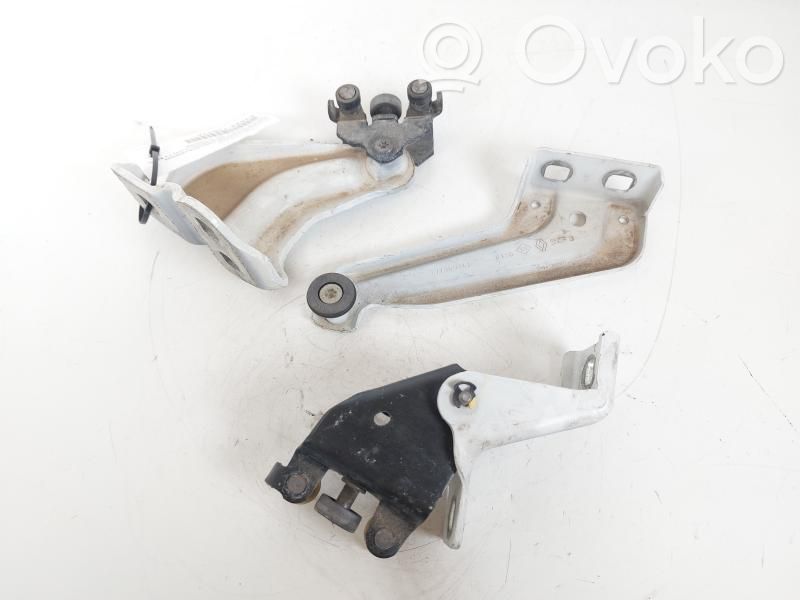 Balama inferioară ușă spate   824A65571R