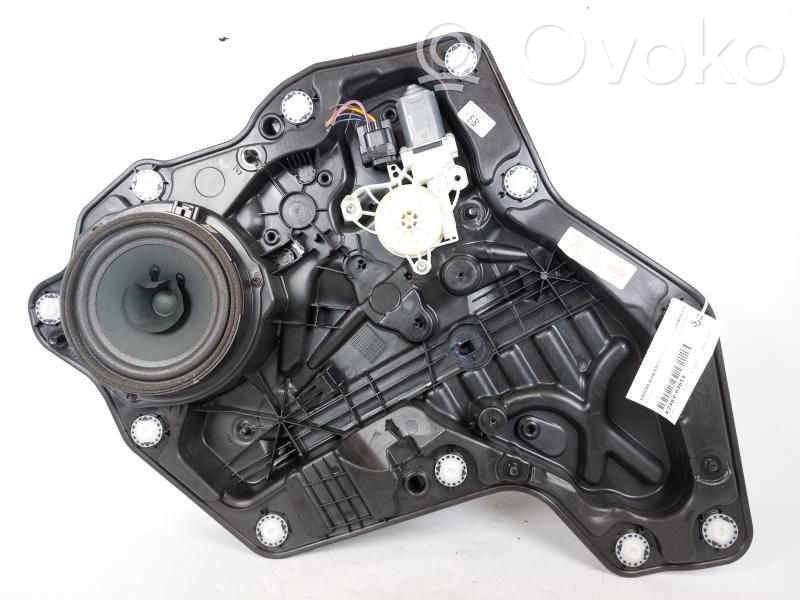 Ford Fiesta Ręczny podnośnik szyby drzwi tylnych 