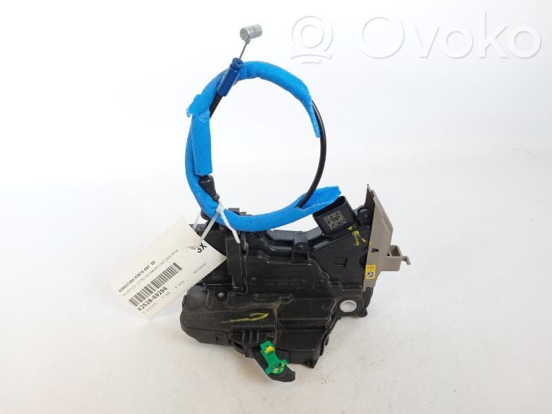 KIA Ceed Front door lock 