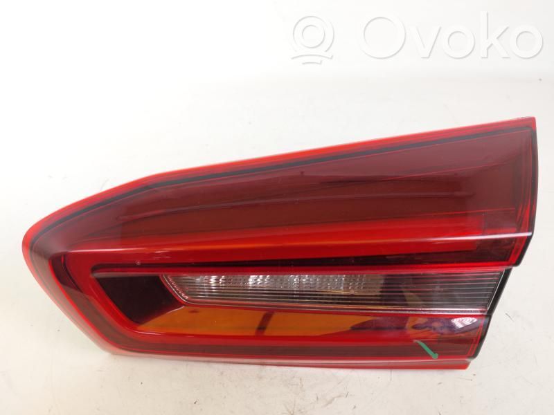 Ford Focus Aizmugurējais lukturis virsbūvē 
