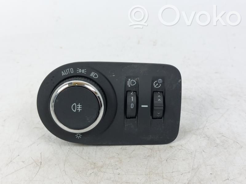 Opel Corsa F Interruttore luci