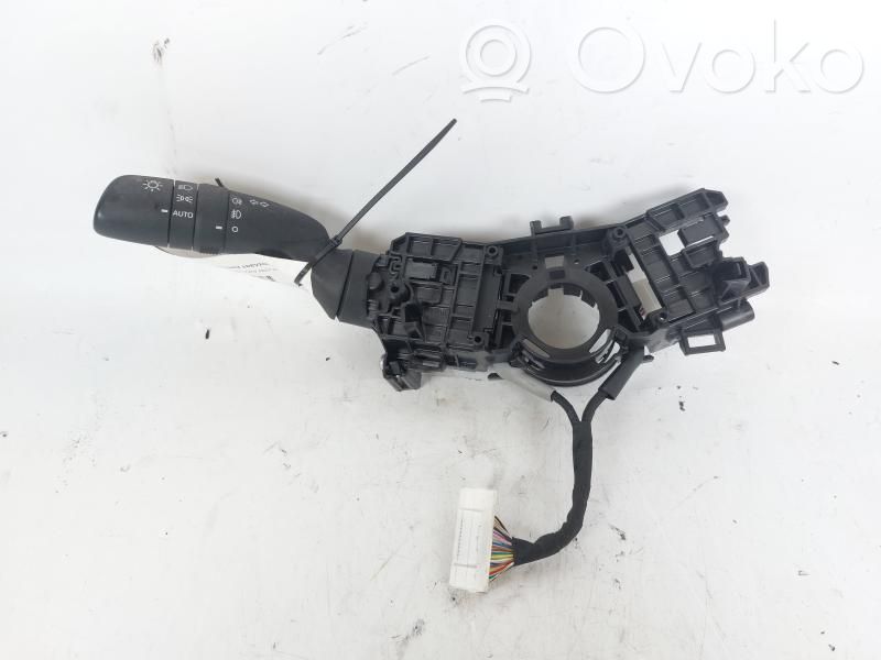 Toyota Yaris XP210 Light switch 